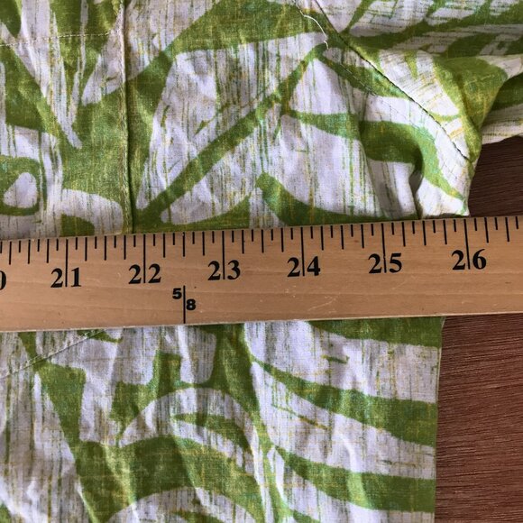 Cooke Street Hawaiian Shirt Men 2XL Green Geometric Tribal Button Up Pocket - Picture 8 of 13